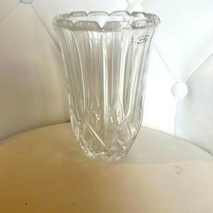 24 percent lead crystal vase